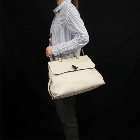 Gucci Cream Satchel Bag - Picture 15 of 16